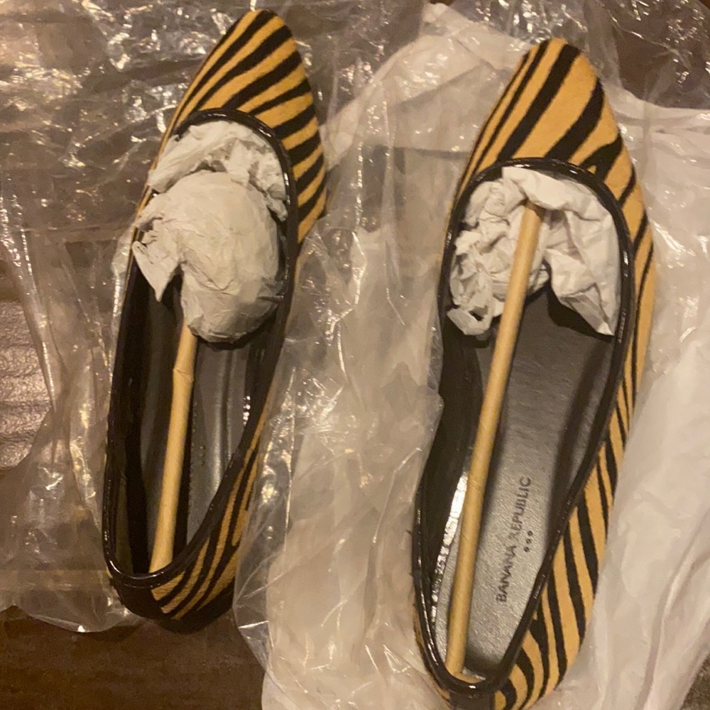 Banana Republic Calf Hair Pointy Toe Flat
